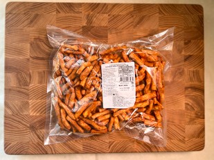 Рыбные снеки: Сыр копченый на ольхе с перцем 