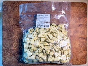 Снеки к пиву: Сырный продукт ФЕРМЕРСКИЙ бочонок укроп чеснок